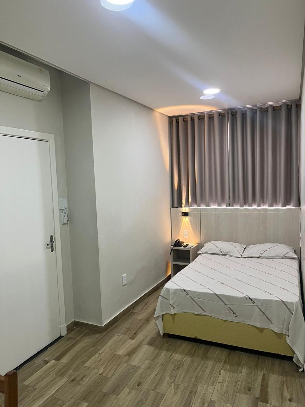 Hotel Salomao - Proximo A 25 De Marco, Bom Retiro, Bras E Rua Santa Efigenia, A 2 Minutos Do Mirante Sampa Sky E Pista De Skate Anhangabau São Paulo Eksteriør bilde